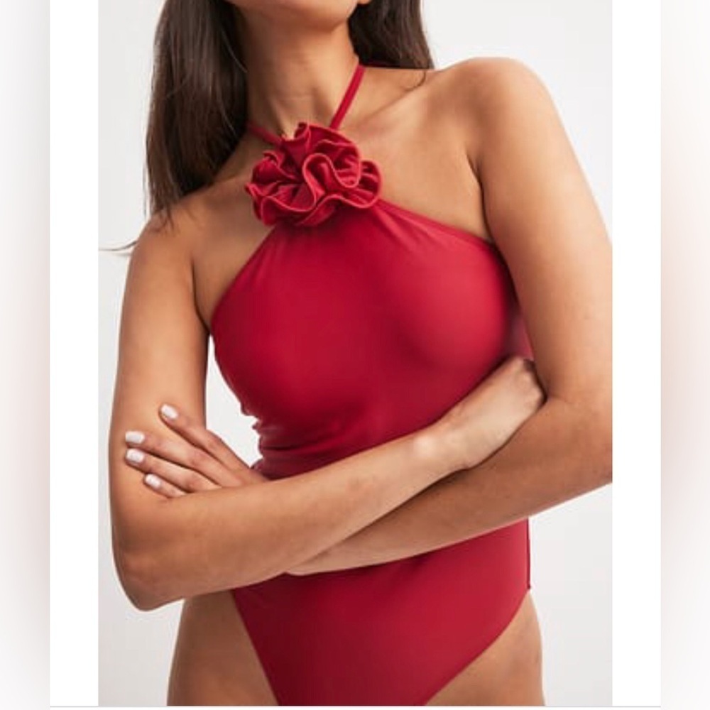 NA-KD rose red one piece bathing suit S‎ size Small